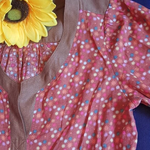 Adorable Hippie/boho top with suede trim. - Picture 6 of 10